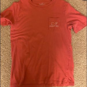 Vineyard vines t shirt